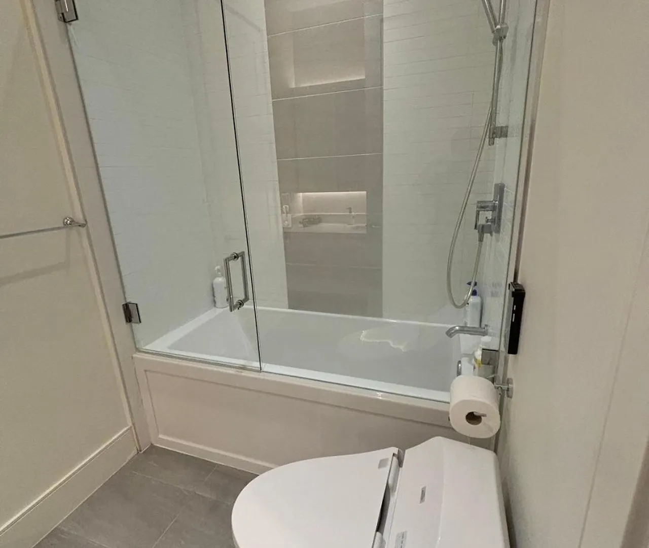 Cozy&Private Suite In バンクーバー 0*,